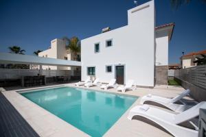 Luxury Villa Agathoula