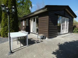 Midden in de natuur, een ruim chalet aan de rand van het bos, nr 30