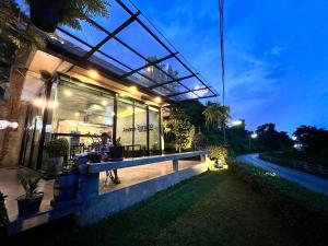 Amante Baristro Hotel & Cafe @Pua