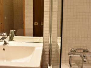 Charmant 2 pièces avec balcon, proche pistes et navette - Méribel, animaux acceptés, wifi inclus - FR-1-180-77