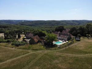 Tentes de luxe Safari tent lodges with a beautiful view at Lot Sous Toile : photos des chambres