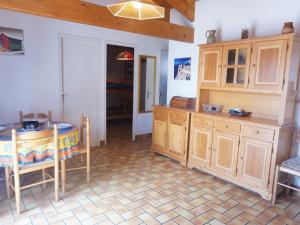 Maisons de vacances Maison Noirmoutier-en-l'Ile, 3 pieces, 4 personnes - FR-1-224B-158 : photos des chambres