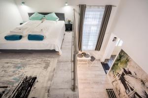 Artistic Home Apartment