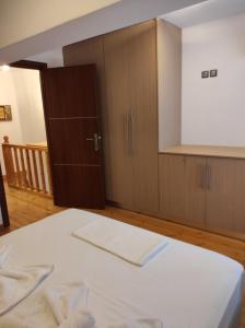 Astradeni luxury apartments Kratir