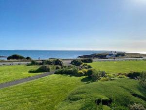 Studio rénové avec vue mer, parking, pour 3 personnes à Quiberon - FR-1-478-56