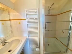 Quiberon : Triplex 73m² avec WiFi, 6 pers, 2 chambres - FR-1-478-80