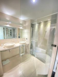 Amplio piso a pie de playa de Patos. Nigrán.