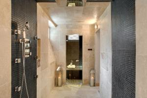 Chalets Villa - Chalet Clermont-Tonnerre avec piscine en centre-ville : photos des chambres