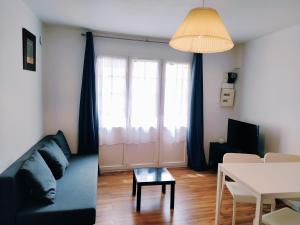 Appartements Osuna Handaia Btz : photos des chambres