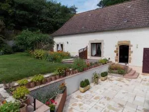 Gîte de charme rural avec terrasse, jardin privé, chevaux à proximité et équipements modernes - FR-1-489-213 - Souvigny