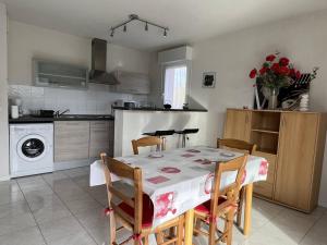 Appartements Appartement Cambo-les-Bains, 2 pieces, 2 personnes - FR-1-495-30 : photos des chambres