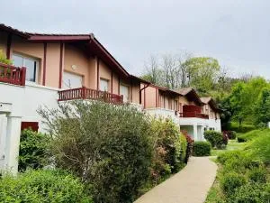 Appartement F2 à Cambo-les-Bains avec piscine, proche thermes, terrasse et parking - FR-1-495-36 - Bidarray