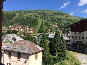 Appartements Charmant 2 Pieces pour 5 Personnes, Expose Sud-Est, au Centre de Valloire, a 400m des Commerces et Loisirs - FR-1-263-456 : photos des chambres