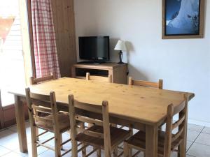 Chalets Chalet La Joue du Loup, 3 pieces, 7 personnes - FR-1-504-66 : photos des chambres