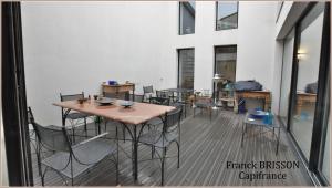 Patio2 Pézenas CENTRE il y a plus cher mais c est moins bien