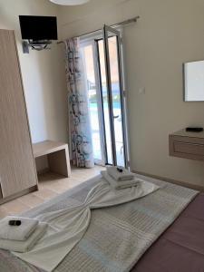 Angelica Studios and Apartments