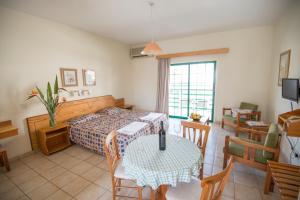 One-Bedroom Apartment room in Eligonia Hotel Apartments