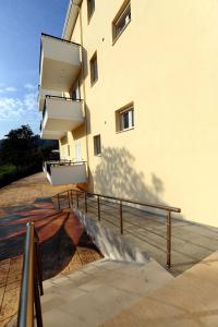 Dionysos Luxury Apartments