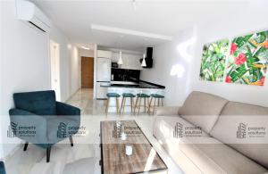 Pueblo del parque 12 - Terraza - Piscina y Playa- Urbanización tranquila- Perfecto para descansar