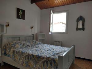 Maison 3 pièces avec véranda et jardin, à 300m de la plage - La Guérinière - FR-1-224B-98