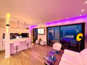 SEA VIEW TOP FLOOR - PROMENADE DES ANGLAIS