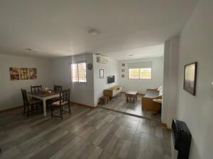 Casa Limon, en complejo residencial con Cochera