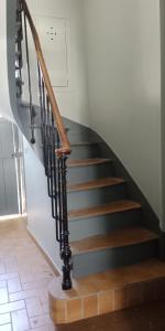 PARIS AUTHENTIC HOUSE Small, bright and calm studio