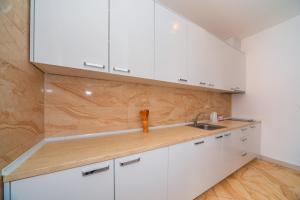 Alex Lux sea view aparmtent 2