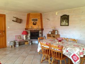 Maisons de vacances Gite Saint-Nabord, 4 pieces, 6 personnes - FR-1-589-293 : photos des chambres