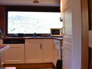 Appartement cosy avec cheminée, terrasse et parking, proche pistes et commerces - Méribel - FR-1-180-552