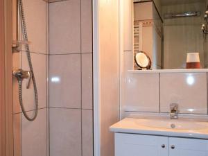 Appartement cosy 3 pièces pour 4 personnes avec balcon près des pistes - FR-1-592-30