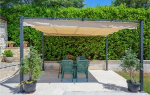 One-Bedroom Holiday Home In Zminj