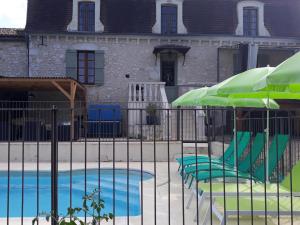 Maisons de vacances Gite Rampieux, 5 pieces, 10 personnes - FR-1-616-81 : photos des chambres