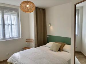 Fort-Mahon-Plage : Appartement rénové en front de mer, 2 chambres, terrasse - FR-1-482-93