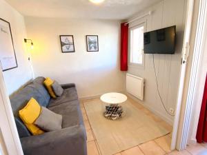 Appartements Studio 4 pers. avec coin montagne, proche pistes, secteur calme, balcon, garage - FR-1-516-171 : photos des chambres