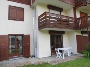 Appartement rénové à Morillon avec terrasse, proche du lac et arrêt navette - FR-1-642-36