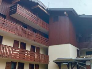 Appartement rénové à Morillon avec terrasse, proche du lac et arrêt navette - FR-1-642-36