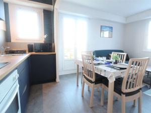 Appartements Appartement 3 etoiles a 150m de la plage du Letty, renove, parking inclus - FR-1-481-97 : photos des chambres