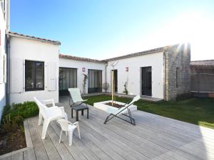 Maisons de vacances Maison Ars-en-Re, 6 pieces, 12 personnes - FR-1-258-133 : photos des chambres