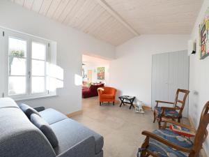 Maisons de vacances Maison Ars-en-Re, 6 pieces, 12 personnes - FR-1-258-133 : photos des chambres