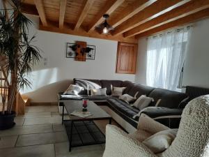 Gîte de charme, 3 chambres, jardin, ping-pong - FR-1-496-253