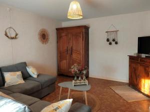 Maisons de vacances Gite Chalmazel-Jeansagniere, 4 pieces, 7 personnes - FR-1-496-253 : photos des chambres