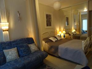 Appartements Rez-de-Jardin T3/4 avec Jardin, Parking Prive - Proche Plage et Centre-ville - FR-1-92-910 : photos des chambres