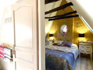 La Clef des Songes - Maison dHôtes au Calme, au Coeur de Sarlat, 2 minutes à pied de la Cité Médiévale - Climatisation - Petits Déjeuners fait Maison - Parking gratuit - Option Spa et Massages - Piscine de Saison à 400m