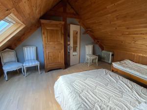 Maisons de vacances Maison familiale 8 personnes a 100m de la plage avec jardin et parking - FR-1-639-38 : photos des chambres