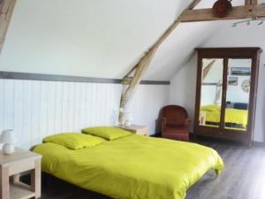 Maisons de vacances Gite Maze-Milon, 3 pieces, 6 personnes - FR-1-622-26 : photos des chambres