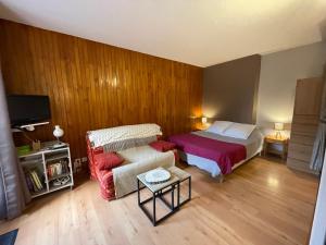 Appartements Studio Cosy 1* avec Balcon, au Centre de Brides-les-Bains, 2 Pers, Proche Thermes et Telecabine - FR-1-512-253 : photos des chambres