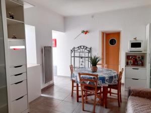 Appartement T2 à Arcachon près du centre et de la plage avec parking et terrasse - FR-1-319-465