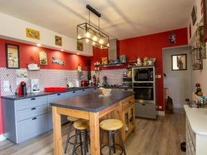 Maisons de vacances Gite Saint-Julien-de-Lampon, 4 pieces, 6 personnes - FR-1-616-259 : photos des chambres