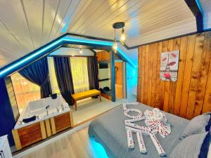 Two-Bedroom Villa with Lake View and Balcony room in Kaya Residence